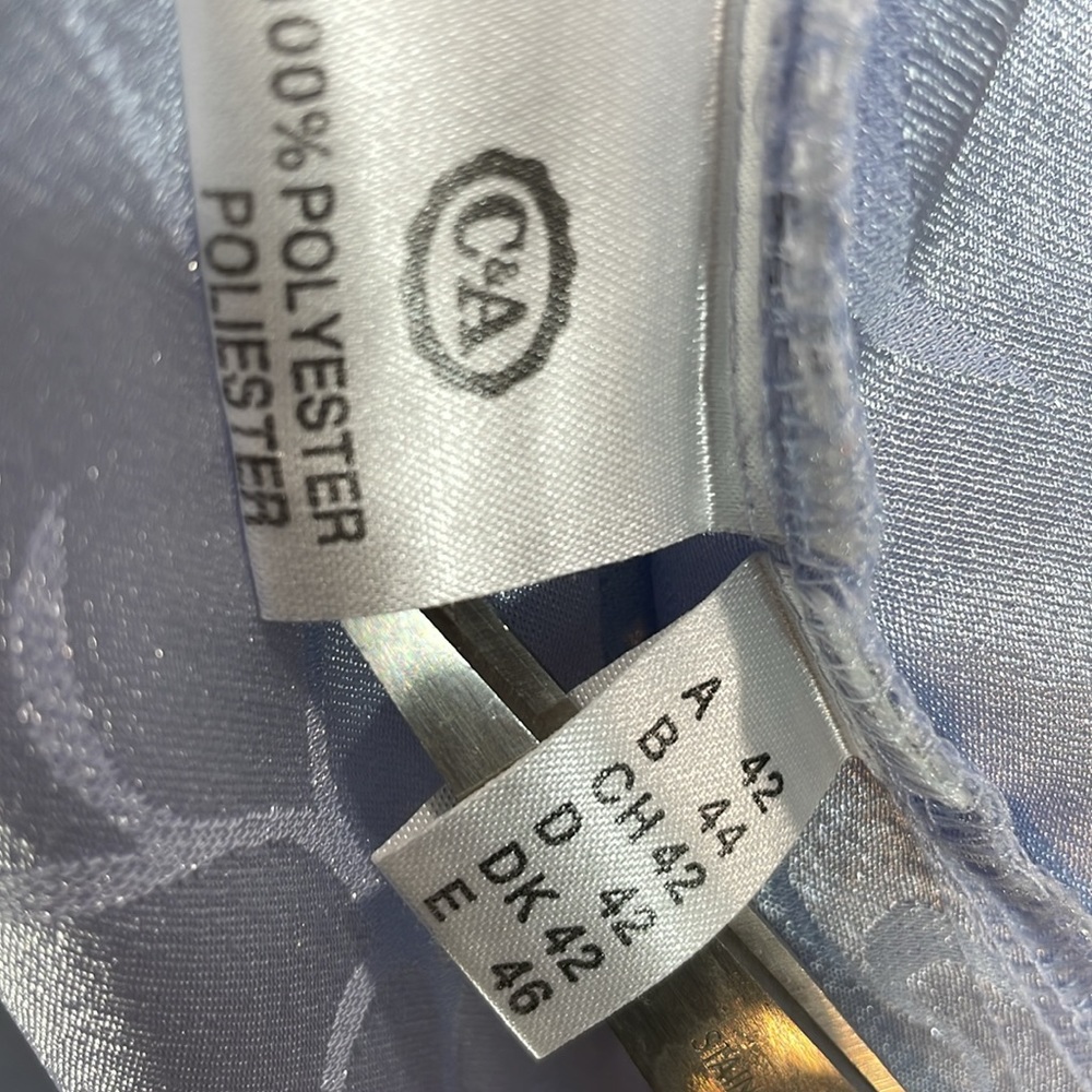 Periwinkle blue blouse size 16 UK (size 12 US) - Picture 13 of 17